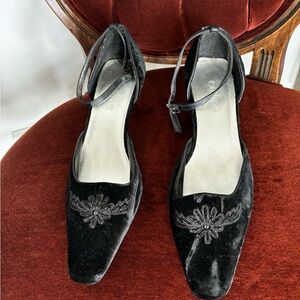 Black velvet kitten heels